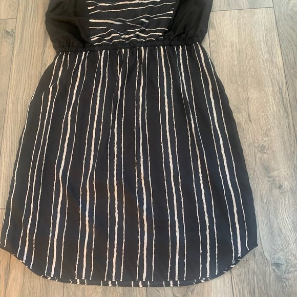 CATO BLACK WHITE STRIPED SLEEVELESS CINCHED WAIST DRESS 14/16W-EUC - Picture 8 of 9